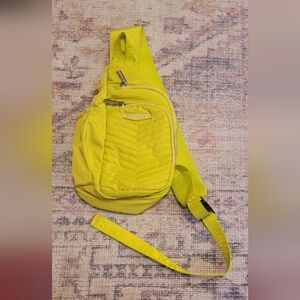 Steve MADDEN  Neon Yellow Crossbody Shoulder Bag